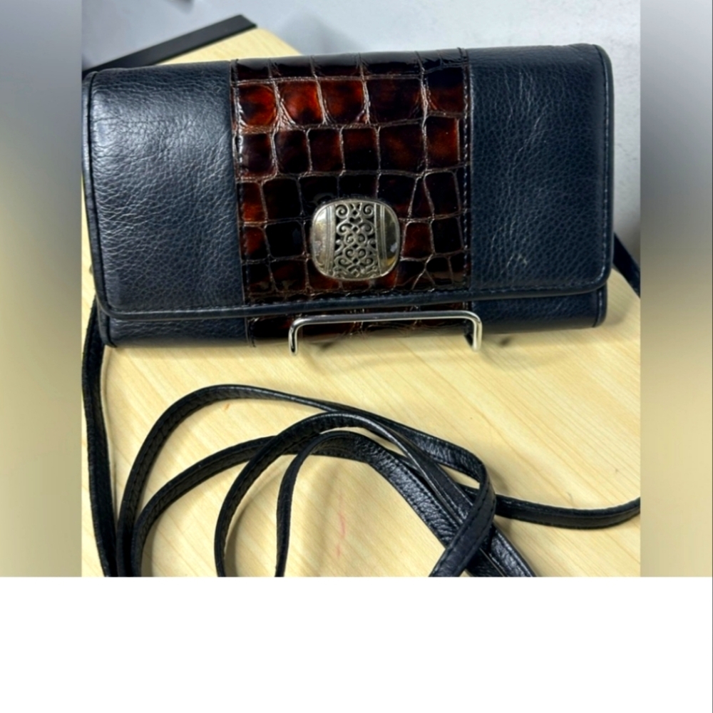 EUC Brighton wallet crossbody